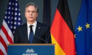 US-Außenminister Antony Blinken spricht bei einer Veranstaltung in Berlin. - Foto: Bernd Von Jutrczenka/dpa Pool/dpa US-Außenminister Antony Blinken spricht bei einer Veranstaltung in Berlin. - Foto: Bernd Von Jutrczenka/dpa Pool/dpa