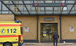 Der Eingang zur Notaufnahme einer Klinik in Brandenburg. - Patrick Pleul/dpa Der Eingang zur Notaufnahme einer Klinik in Brandenburg. - Patrick Pleul/dpa