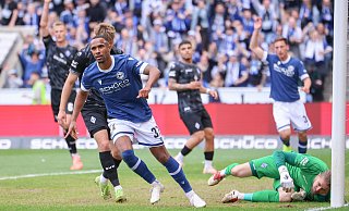 Noah Sarenren Bazee war im richtigen Moment zur Stelle und erzielte das Tor des Tages für Arminia. - Oliver Krato Noah Sarenren Bazee war im richtigen Moment zur Stelle und erzielte das Tor des Tages für Arminia. - Oliver Krato