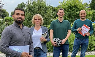 Über ihre Erfahrungen als Migranten und Ziele bei der Kommunalwahl 2020 haben diskutiert (von links) Malek Nohmann (Jusos), Alexandra Hellmann (FDP), Christos Zioudas (Grüne) und Hussien Khedr (SPD). Die CDU hat derzeit niemanden mit Migrationshintergrund in ihren Reihen. Der UWG-Kandidat war im Urlaub. - Alexander Jenniches Über ihre Erfahrungen als Migranten und Ziele bei der Kommunalwahl 2020 haben diskutiert (von links) Malek Nohmann (Jusos), Alexandra Hellmann (FDP), Christos Zioudas (Grüne) und Hussien Khedr (SPD). Die CDU hat derzeit niemanden mit Migrationshintergrund in ihren Reihen. Der UWG-Kandidat war im Urlaub. - Alexander Jenniches