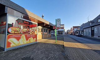 Der Schlemmergrill an der Langen Straße ist seit Ende 2018 geschlossen. Bisher fand sich kein Käufer. - Uwe Pollmeier Der Schlemmergrill an der Langen Straße ist seit Ende 2018 geschlossen. Bisher fand sich kein Käufer. - Uwe Pollmeier