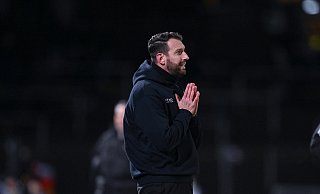 Bitte mehr Tore vor der Pause: Arminia-Coach Mitch Kniat braucht mehr Vollstrecker, die es auch in der ersten halben Stunde können. - Teresa Kroeger Bitte mehr Tore vor der Pause: Arminia-Coach Mitch Kniat braucht mehr Vollstrecker, die es auch in der ersten halben Stunde können. - Teresa Kroeger