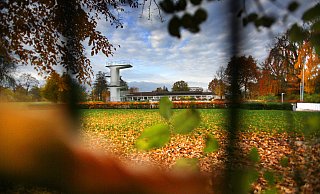 Das Bünder Freibad im Herbst. - www.gerald-dunkel.de Das Bünder Freibad im Herbst. - www.gerald-dunkel.de