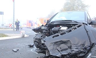 Der Mercedes wurde bei dem Aufprall einmal um 180 Grad herum geschleudert. - Burkhard Battran Der Mercedes wurde bei dem Aufprall einmal um 180 Grad herum geschleudert. - Burkhard Battran