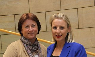 Die Heimatstädte Espelkamp und Rahden der Landtagsabgeordneten Bianca Winkelmann (CDU, l.) und Daniela Beihl (FDP) waren und sind von außergewöhnlich hohen Inzidenzzahlen betroffen. - Florian Hemann Die Heimatstädte Espelkamp und Rahden der Landtagsabgeordneten Bianca Winkelmann (CDU, l.) und Daniela Beihl (FDP) waren und sind von außergewöhnlich hohen Inzidenzzahlen betroffen. - Florian Hemann