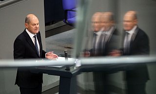 «Die richtigen Worte aus der Rede von Scholz wurden nicht in ein politisches Programm umgesetzt», sagt CDU-Außenexperte Roderich Kiesewetter ein Jahr nach der «Zeitenwende»-Rede von Bundeskanzler Olaf Scholz im Bundestag. - Wolfgang Kumm/dpa «Die richtigen Worte aus der Rede von Scholz wurden nicht in ein politisches Programm umgesetzt», sagt CDU-Außenexperte Roderich Kiesewetter ein Jahr nach der «Zeitenwende»-Rede von Bundeskanzler Olaf Scholz im Bundestag. - Wolfgang Kumm/dpa