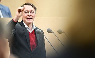 Gesundheitsminister Lauterbach brachte seine Krankenhausreform ins Ziel. - Sebastian Christoph Gollnow/dpa Gesundheitsminister Lauterbach brachte seine Krankenhausreform ins Ziel. - Sebastian Christoph Gollnow/dpa