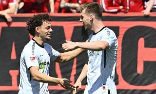 Aaron Zehnter (l.) und Tjark Scheller verbuchten in der vergangenen Zweitligasaison rund 5.200 Einsatzminuten und trugen damit maßgeblich zur guten SCP-Platzierung im U23-TV-Gelder-Ranking bei. - Imago Images Aaron Zehnter (l.) und Tjark Scheller verbuchten in der vergangenen Zweitligasaison rund 5.200 Einsatzminuten und trugen damit maßgeblich zur guten SCP-Platzierung im U23-TV-Gelder-Ranking bei. - Imago Images