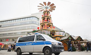 «Videoüberwachung auf Weihnachtsmärkten ist ein hilfreiches Mittel, das intensiv unter dem Einsatz bester Technik genutzt werden sollte», sagt der GdP-Vorsitzende Jochen Kopelke. - Julian Stratenschulte/dpa «Videoüberwachung auf Weihnachtsmärkten ist ein hilfreiches Mittel, das intensiv unter dem Einsatz bester Technik genutzt werden sollte», sagt der GdP-Vorsitzende Jochen Kopelke. - Julian Stratenschulte/dpa