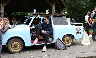 Vatertag 2019 stand im Sielpark Bad Oeynhausen noch dieser Trabi-Umbau als "Bollerwagen". - Benjamin Büschenfeld | Sportfoto-OWL.de Vatertag 2019 stand im Sielpark Bad Oeynhausen noch dieser Trabi-Umbau als "Bollerwagen". - Benjamin Büschenfeld | Sportfoto-OWL.de