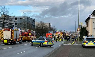 Die Eckendorfer Straße wurde gesperrt. - Mike-Dennis Müller Die Eckendorfer Straße wurde gesperrt. - Mike-Dennis Müller