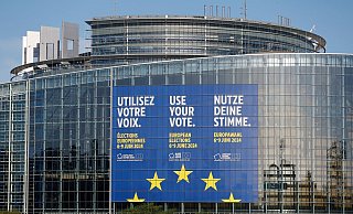 Eine riesiges Transparent wirbt am Europäischen Parlament in Straßburg für die Europawahlen. - Jean-Francois Badias/AP/dpa Eine riesiges Transparent wirbt am Europäischen Parlament in Straßburg für die Europawahlen. - Jean-Francois Badias/AP/dpa