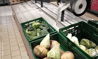 Leere Regale in der Gemüse- und Obstabteilung sind am Montag kein seltenes Bild in Supermärkten. - Marion Pokorra-Brockschmidt Leere Regale in der Gemüse- und Obstabteilung sind am Montag kein seltenes Bild in Supermärkten. - Marion Pokorra-Brockschmidt