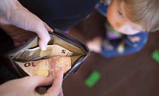 Rund 2.000 Kinder in Herford leben in Familien mit Bürgergeldbezug. Für sie bedeutet das häufig: keine Teilhabe am gesellschaftlichen Leben. - Imago Images/Photothek Rund 2.000 Kinder in Herford leben in Familien mit Bürgergeldbezug. Für sie bedeutet das häufig: keine Teilhabe am gesellschaftlichen Leben. - Imago Images/Photothek