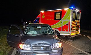 Bei einem Auffahrunfall auf der Paderborner Straße in Salzkotten wurde am Montagabend die Fahrerin dieses Fiat Punto verletzt. - Ralph Meyer Bei einem Auffahrunfall auf der Paderborner Straße in Salzkotten wurde am Montagabend die Fahrerin dieses Fiat Punto verletzt. - Ralph Meyer