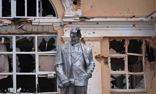 Die Kleinstadt Sudscha ist das Zentrum der von ukrainischen Truppen gehaltenen Gebiete in Russland und dementsprechend schwer umkämpft. (Archivbild) - Uncredited/AP/dpa Die Kleinstadt Sudscha ist das Zentrum der von ukrainischen Truppen gehaltenen Gebiete in Russland und dementsprechend schwer umkämpft. (Archivbild) - Uncredited/AP/dpa