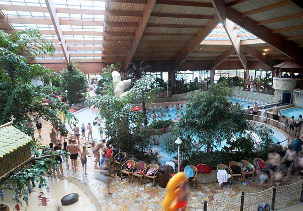 Im H2O Freizeitbad in Herford können Kinder den Geburtstag feiern. - © Frank-Michael Kiel-Steinkamp
